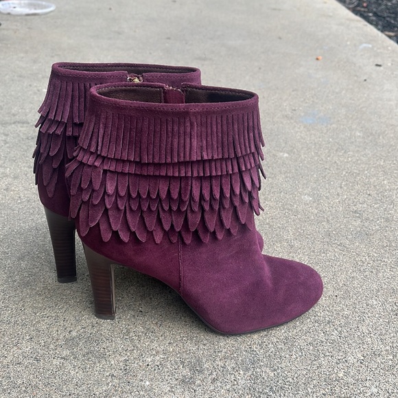 Purple boots 💜 - Picture 3 of 9